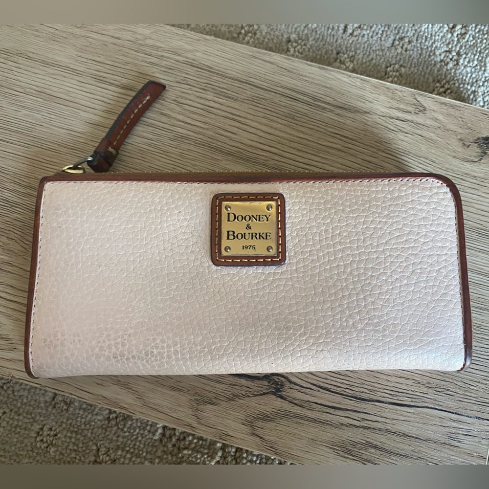 Light pink Dooney & Burke wallet
